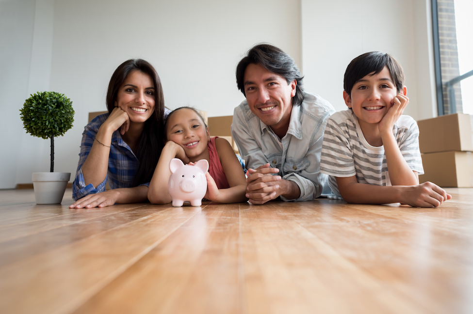 Overall, 69 percent of Hispanics indicate that they are financially better off today than a year ago, up 4 points from the last quarter. In addition, 78 percent of Hispanics are optimistic about their financial future, up 7 points from the previous quarter. 