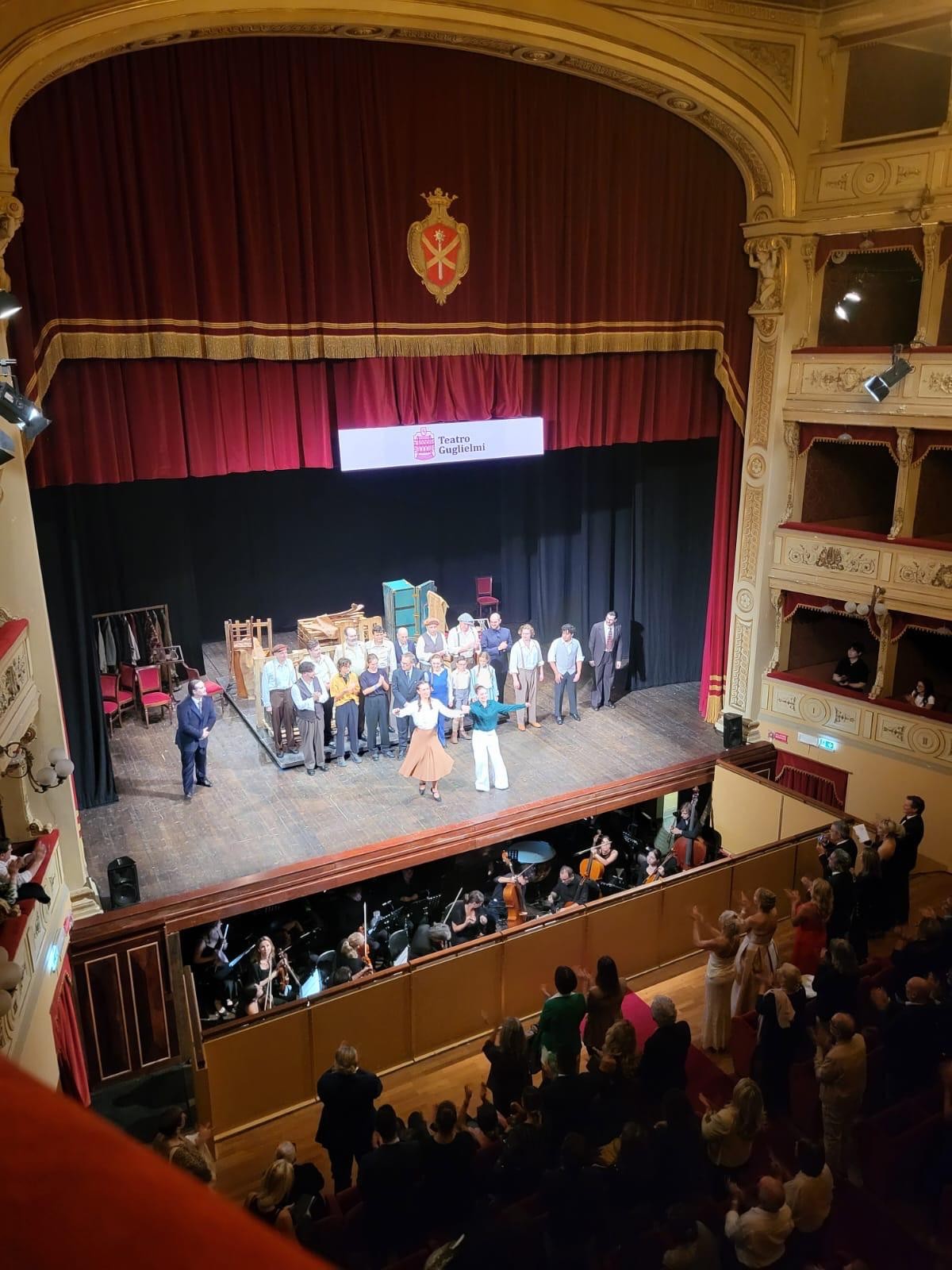 amalia teatro massa