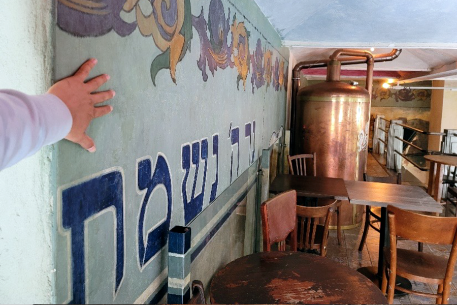 Hevre, a former Jewish praying house turned restaurant