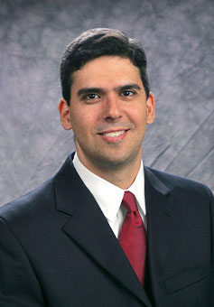 Dr. Alberto Fernández