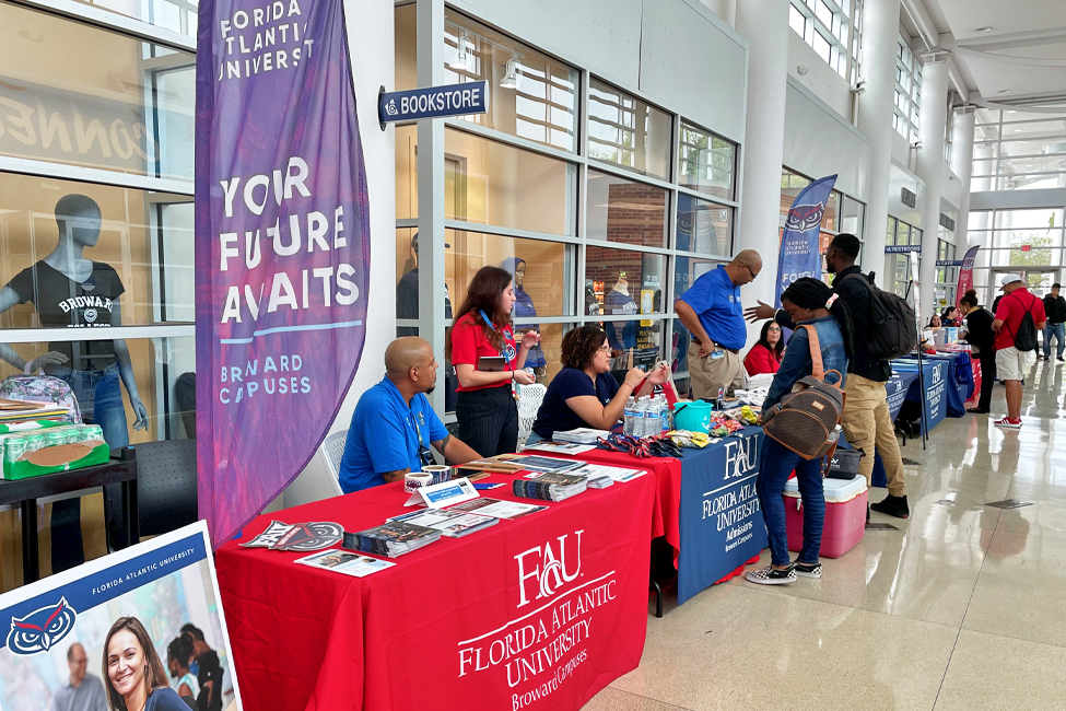 FAU Hosts Link Program Sign-up Days at Area State Colleges