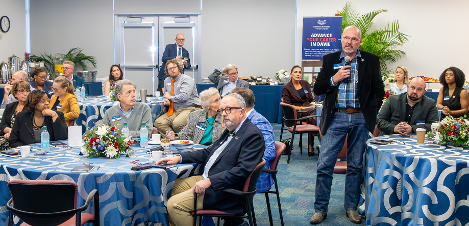 FAU Launches Workforce Innovations Network (WIN)