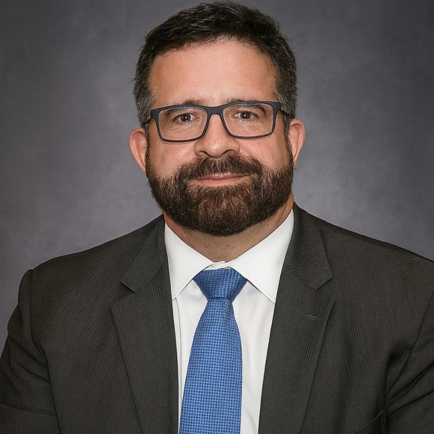 Dr. Daniel Reyes-Guerra