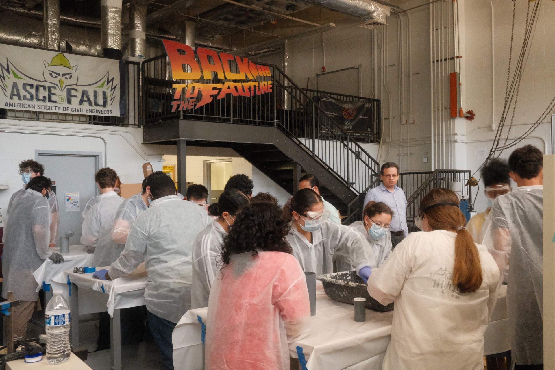 Image of students working in lab.