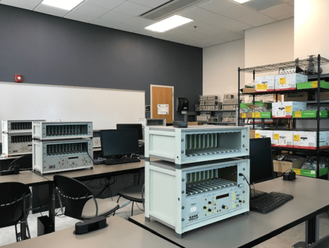 Florida Atlantic CEEECS Communications and RF lab, EE 508
