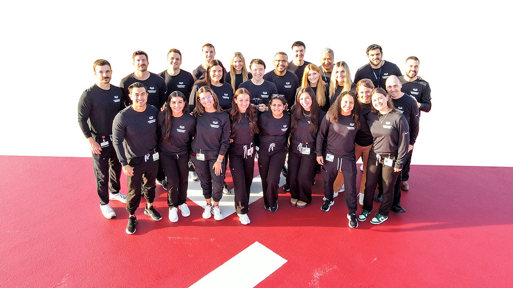 FAU Emergency Medicine residents and faculty on helipad