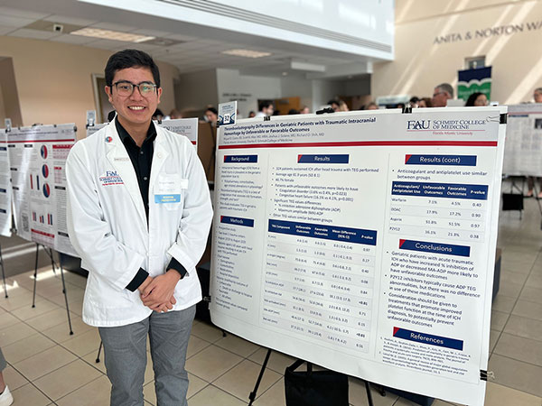 FAU Schmidt College of Medicine student at research day