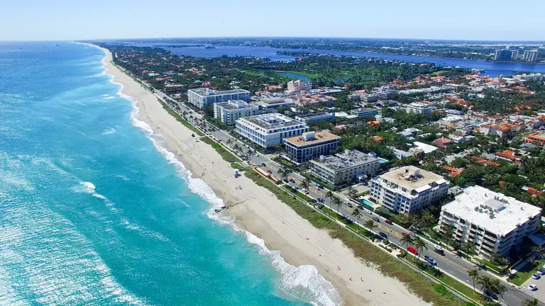 Coastline view of Palm Beach county, Florida