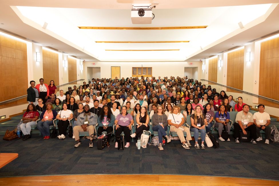228 Broward teachers pose for group photo