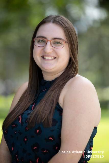 Lauren's Headshot