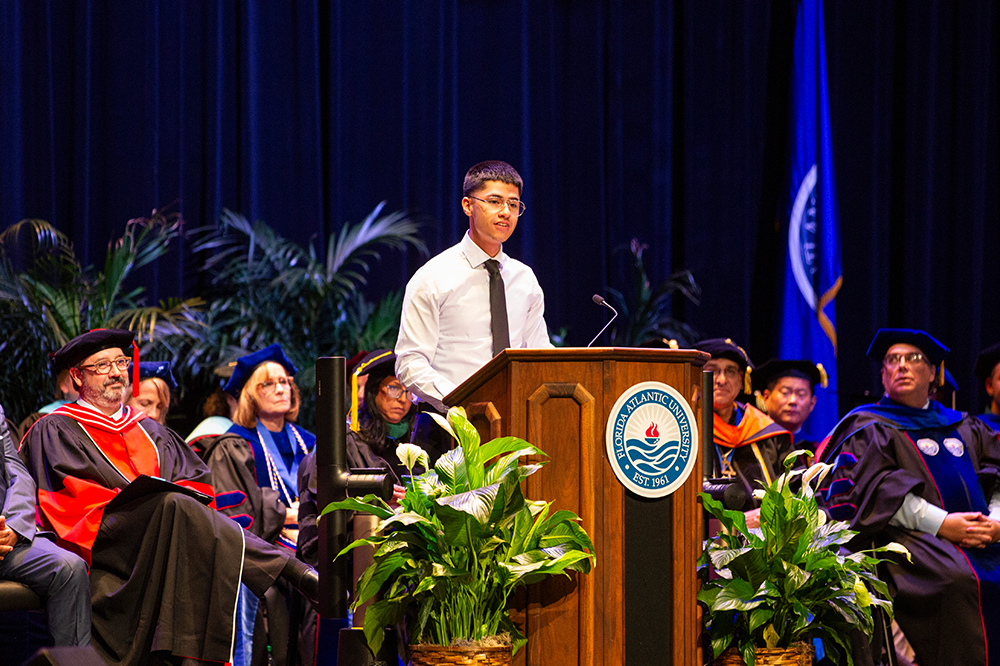 Meet FAU’s Distinguished First-Year Student of the Year Who’s Combining Coral Research and Campus Leadership