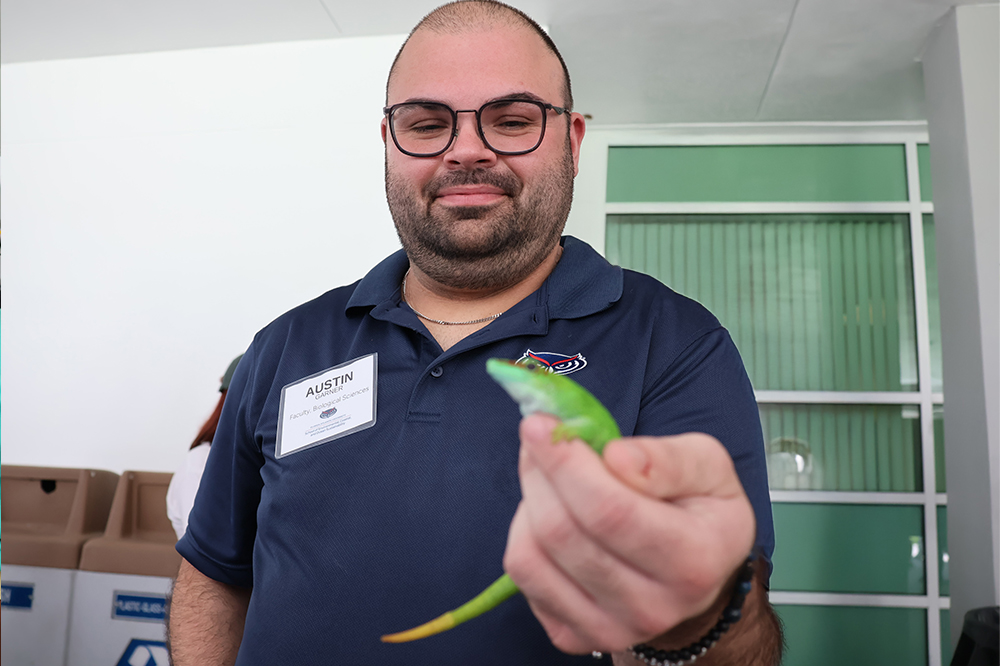 ECOS Fall Kickoff Connects Students to Paid Fellowships, Field Trips, and Real-World Solutions