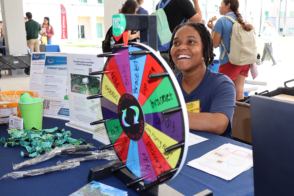 ECOS Fall Kickoff Connects Students to Paid Fellowships, Field Trips, and Real-World Solutions