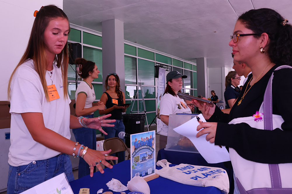 ECOS Fall Kickoff Connects Students to Paid Fellowships, Field Trips, and Real-World Solutions