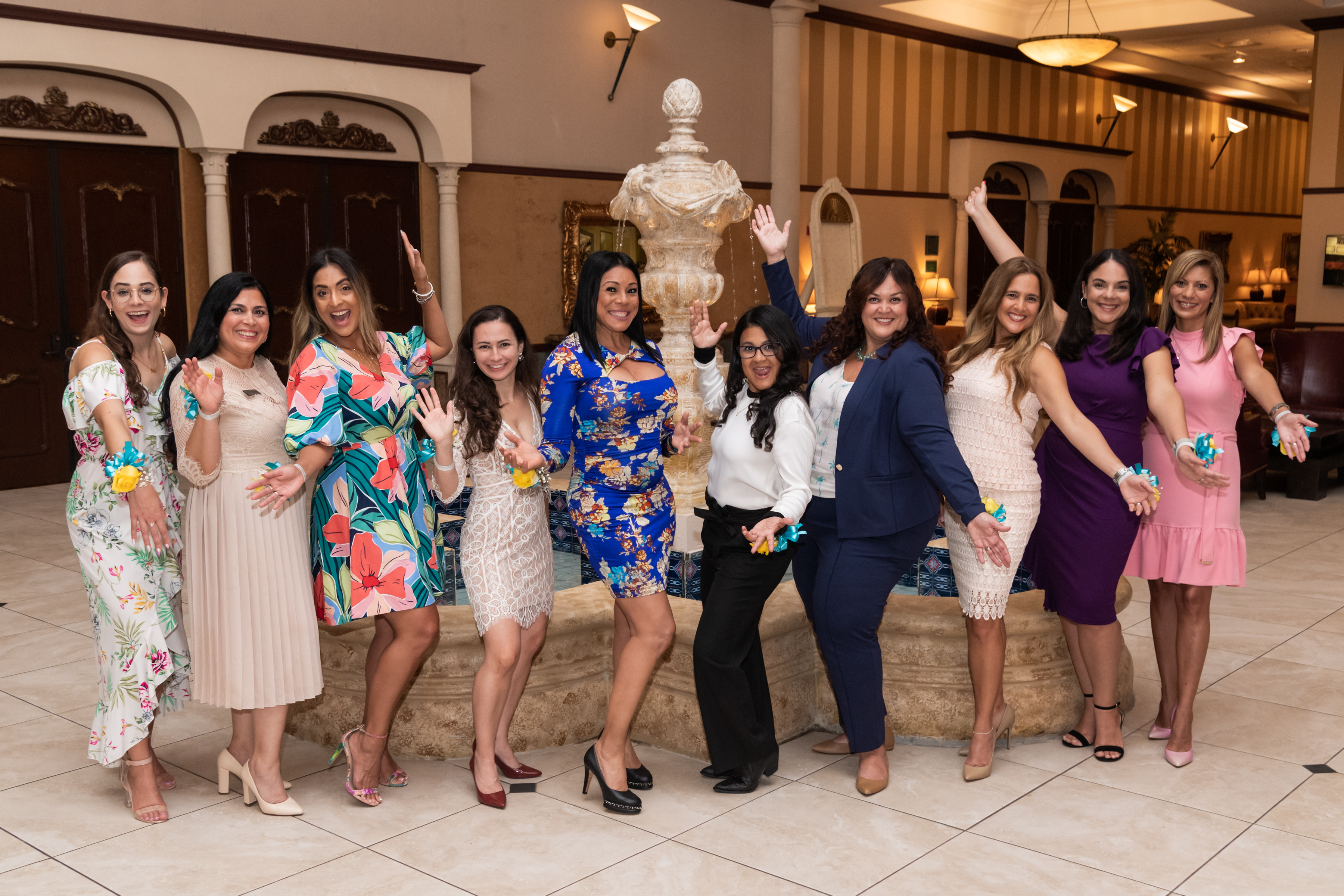 Dean Luna (third from right) with her fellow 2022 Hispanic Women of Distinction Honorees