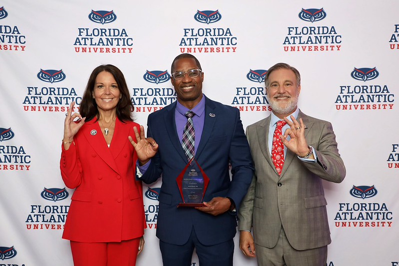 Brown with President Hasner and the First Lady