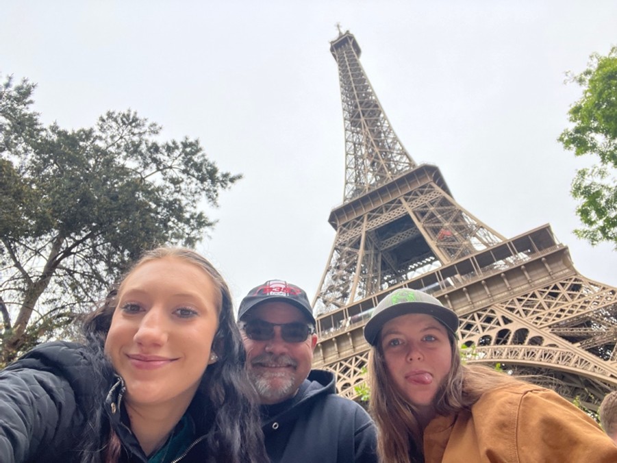 Anderson’s family and her best friend came to visit her during her semester abroad. They took a quick underwater train ride to the Eiffel Tower in Paris, France
