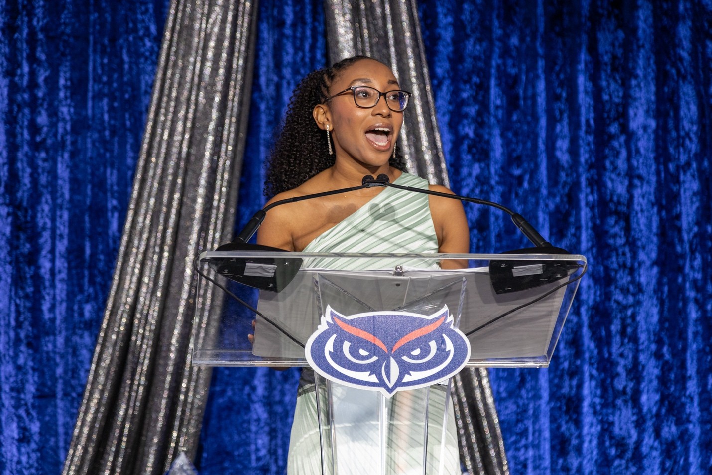 Grant delivers her acceptance speech